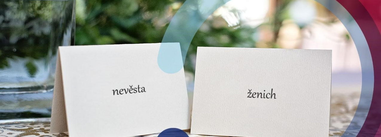 Jak vyrobit jmenovky na svatbu podle vašich představ a stylu